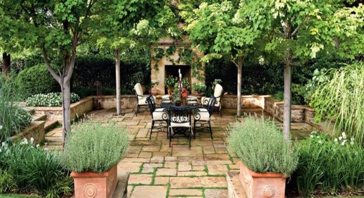Turn Your Backyard into a Summertime Oasis